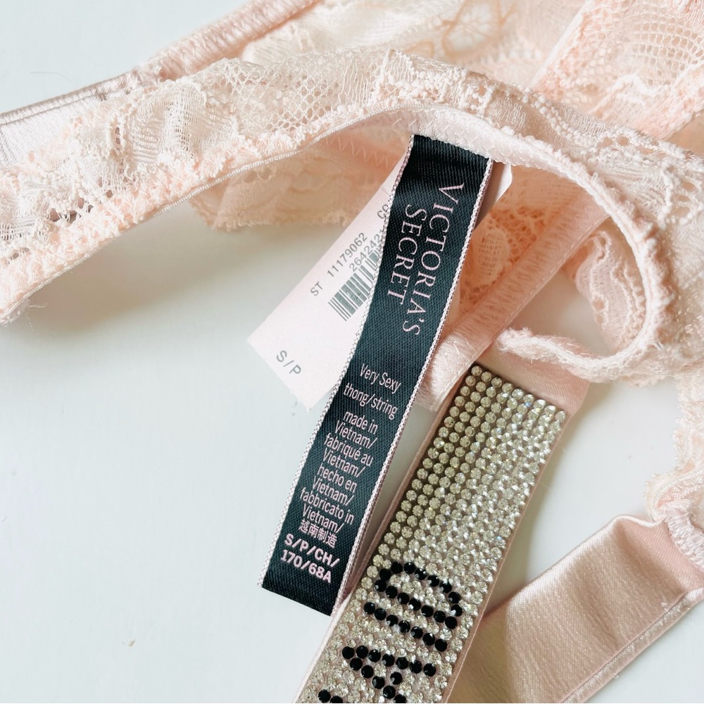 32C SMALL Victoria’s Secret blush pink bra set - Picture 9 of 9